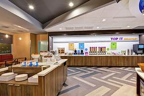 Tru by Hilton Baton Rouge Citiplace, LA