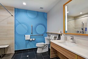 Tru by Hilton Baton Rouge Citiplace, LA