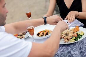 La Mer Resort & Spa - Adults Only