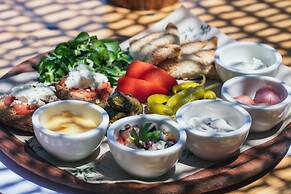 La Mer Resort & Spa - Adults Only