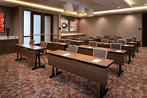 Hampton Inn & Suites Buena Park