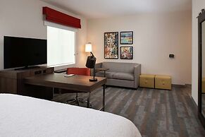 Hampton Inn & Suites Buena Park