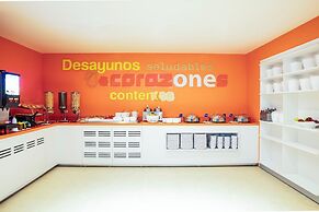 One Ciudad de Mexico La Raza