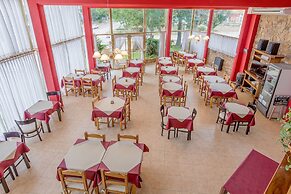 Hotel Piedras Doradas