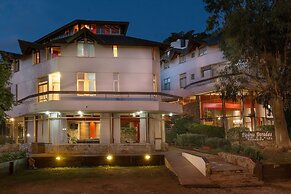 Hotel Piedras Doradas