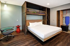 Tru by Hilton Pigeon Forge, TN