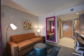 Home2 Suites by Hilton Portland Airport