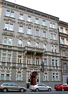 Alfons Boutique Hotel