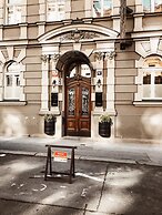 Alfons Boutique Hotel