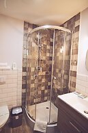 Fleurs de Temps Apartments