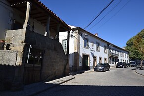 Solar Sampaio E Melo