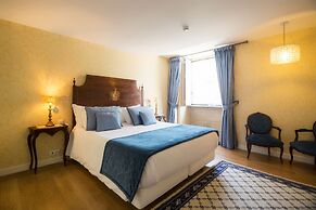 Solar Sampaio E Melo