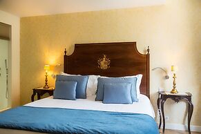 Solar Sampaio E Melo