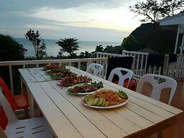 White House Mountian Beach Resort