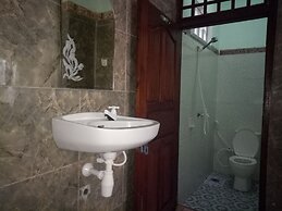 Krisna Bungalows & Restaurant