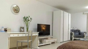 Baizhu Apartment