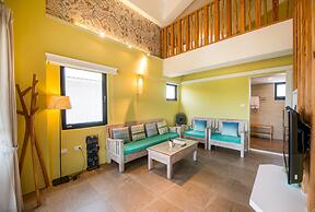 Outline Villa