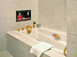 Imperial Palace Hotel