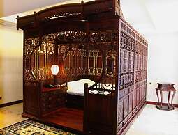 Imperial Palace Hotel