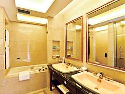 Imperial Palace Hotel