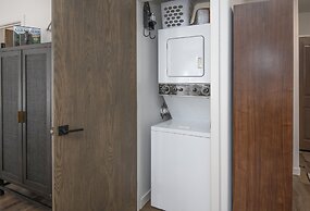 Townsend Place B202 1 Bedroom Condo by RedAwning