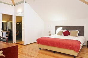 Condes de Azevedo Palace