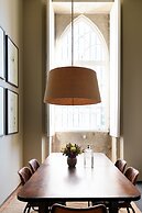 Condes de Azevedo Palace