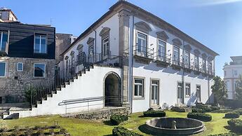 Condes de Azevedo Palace