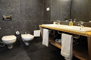 Condes de Azevedo Palace