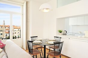 Condes de Azevedo Palace