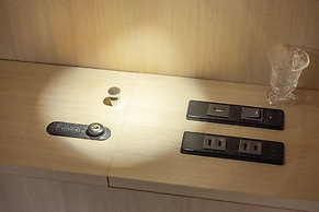 Plat Hostel Keikyu Asakusa Station