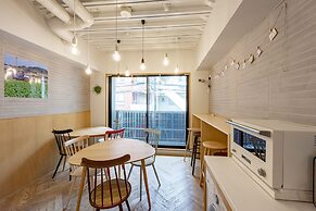 Plat Hostel Keikyu Asakusa Station