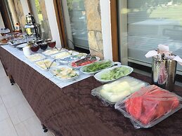 Sarikonaklar Garden Village