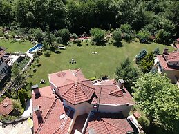 Sarikonaklar Garden Village