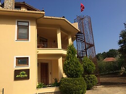 Sarikonaklar Garden Village