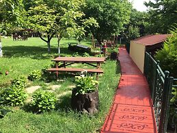 Sarikonaklar Garden Village