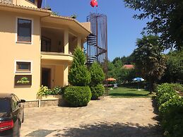 Sarikonaklar Garden Village