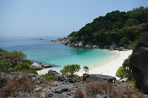 Boulder Bay Eco Resort - Nga Khin Nyo Gyee Island