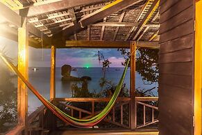 Boulder Bay Eco Resort - Nga Khin Nyo Gyee Island