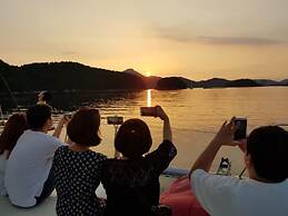 La Belle Hotel In Tongyeong