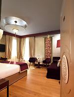 Santa Croce Boutique Hotel