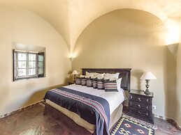 Meson Real de la Plata