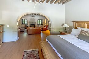 Meson Real de la Plata