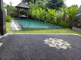 Avisaravilla and Guest House