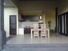 Avisaravilla and Guest House