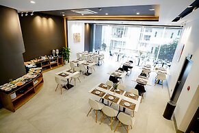 Onami Hotel