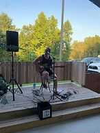 Nacoochee Valley Lodge