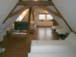 Thai Tawan Apartments