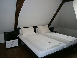 Thai Tawan Apartments