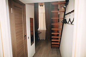 Apartment at the Red Bridge